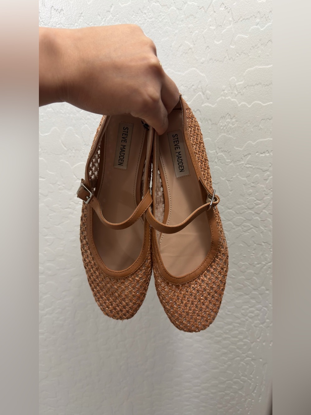 Steve Madden Woven Mary Jane Flats in Tan/Light Brown